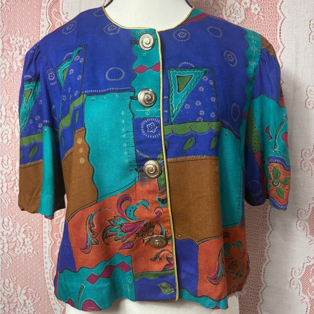 Vintage 90’s Jessica Howard Cropped Blouse Statement Button Top